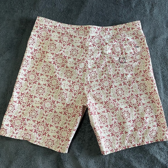 Men’s Hurley Board Shorts SZ 38 - Picture 2 of 11